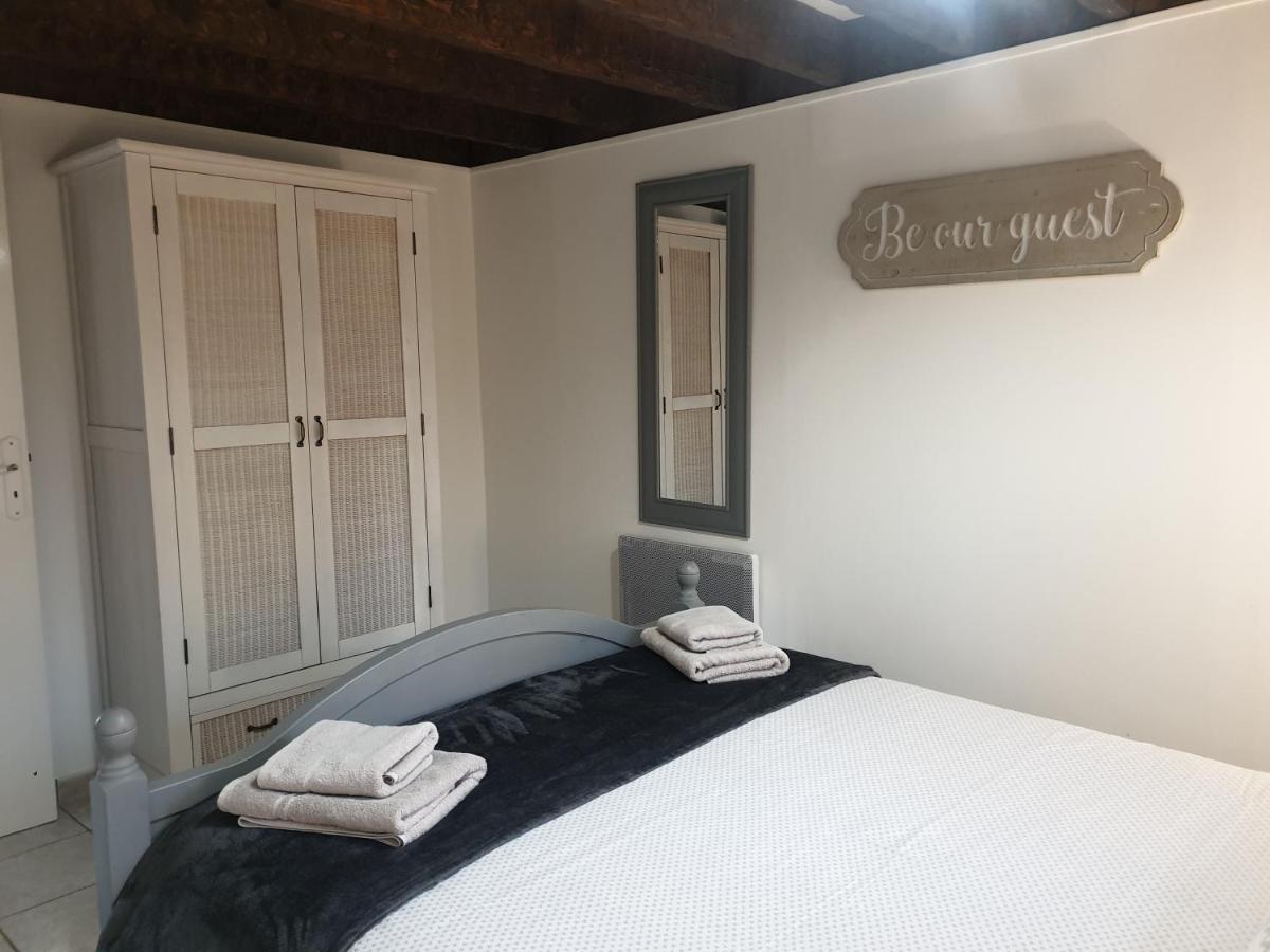 Les Gages Villa Brece  Bagian luar foto