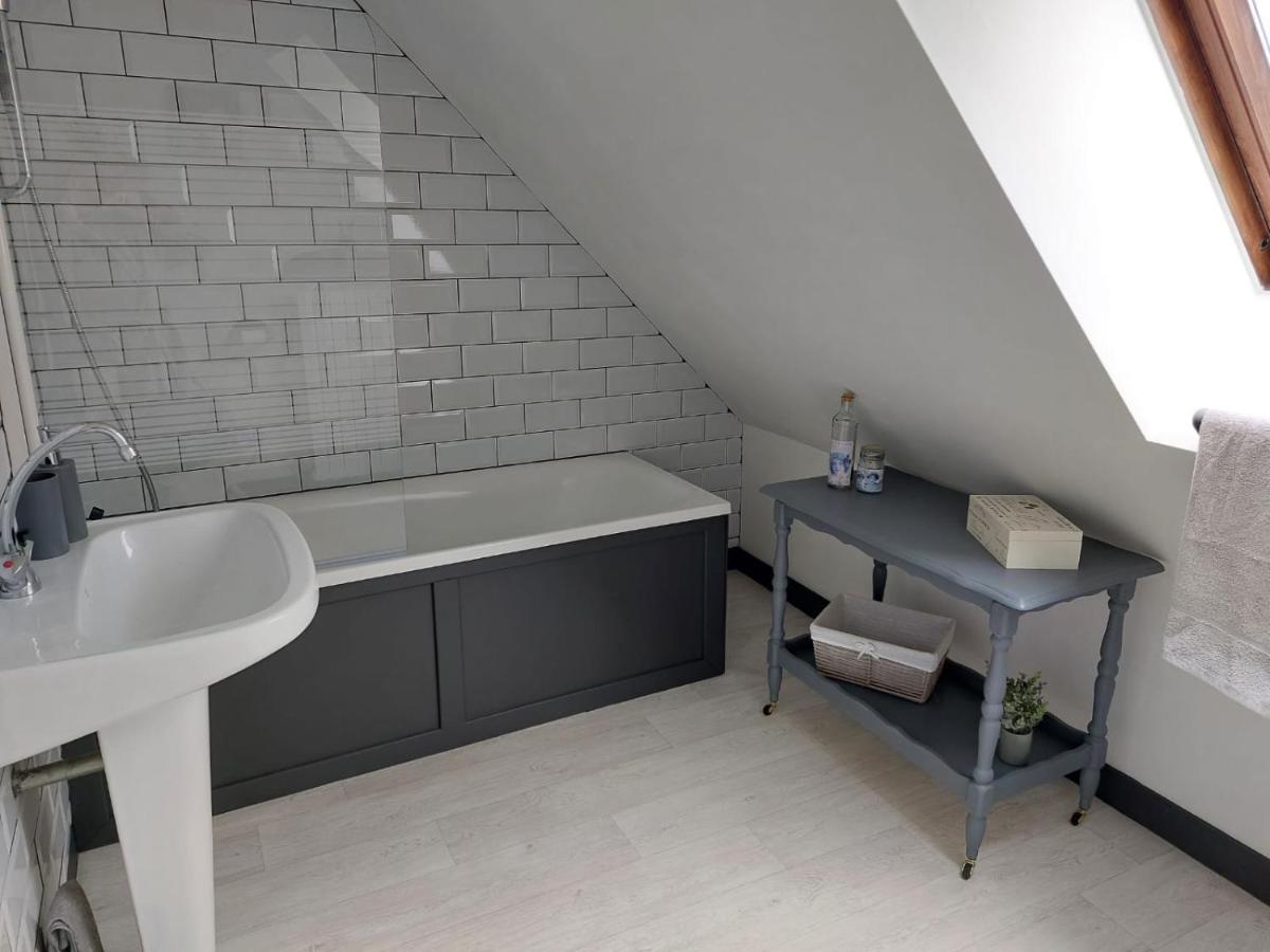 Les Gages Villa Brece  Bagian luar foto